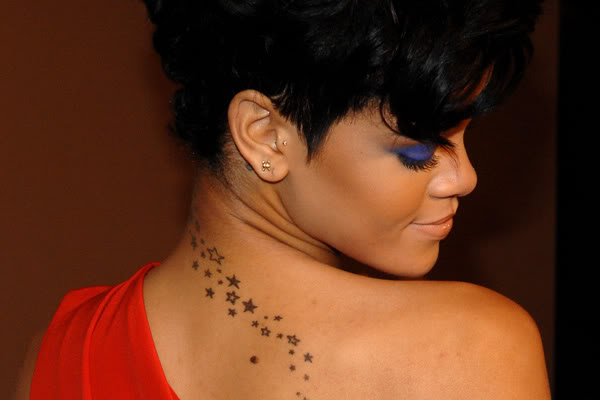 rihanna_oneshoulder_main